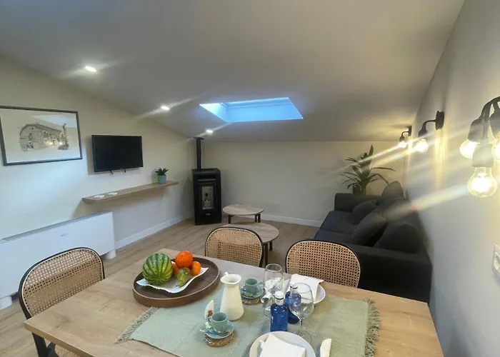 아파트 Restaurante Villares